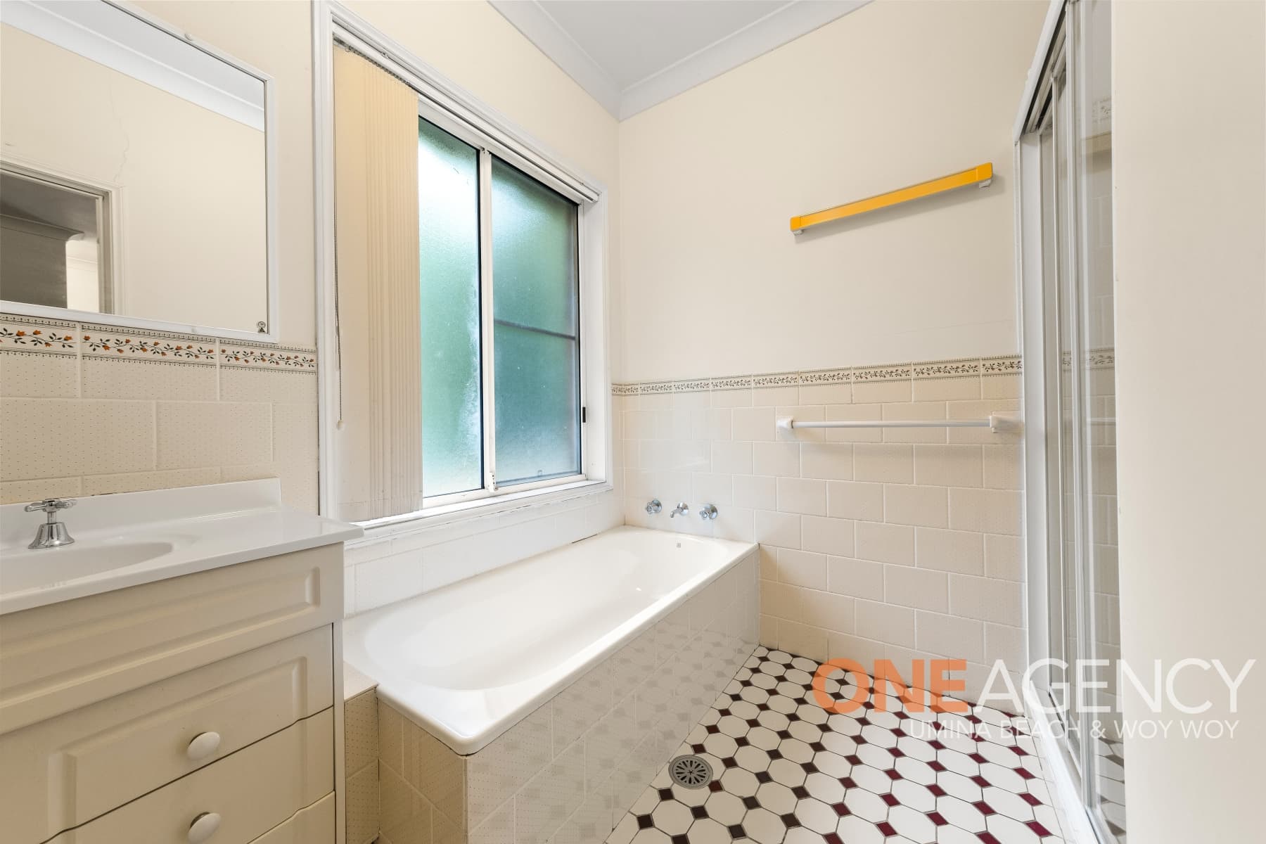 2/11 Dalgety Crescent, Green Point, NSW 2251, Green Point - Thumbnail 3