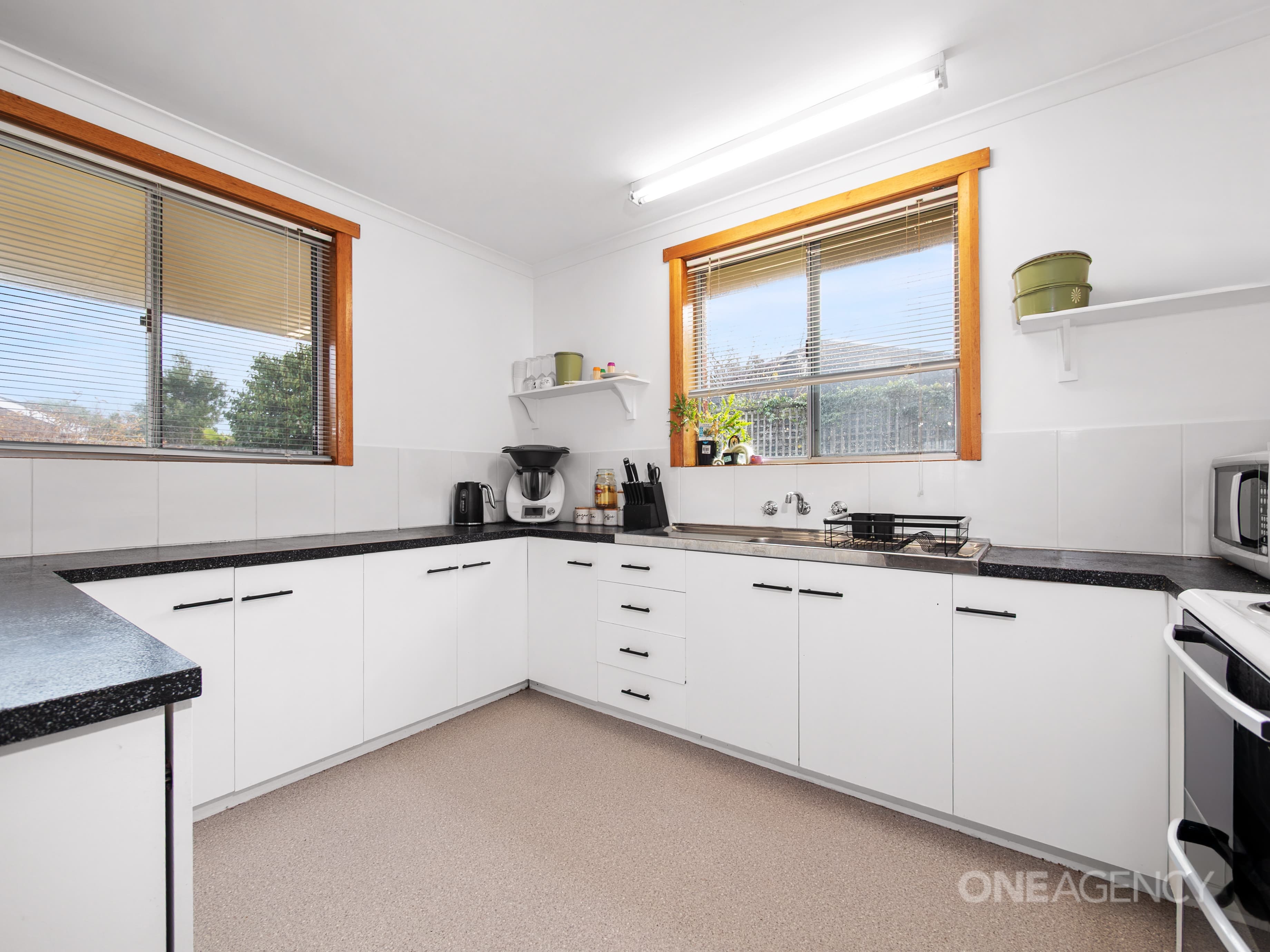 13 Moraine Place, Wynyard, TAS 7325, Wynyard - Thumbnail 2