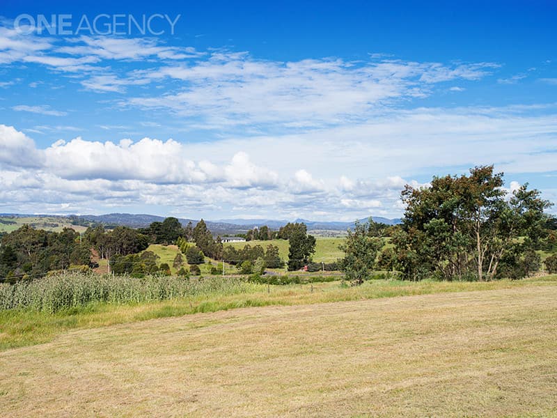78 Benwerrin Crescent, Norwood, Norwood - Thumbnail 3
