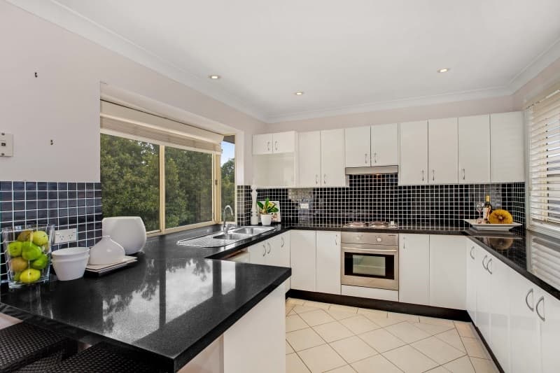 4/2-4 Lake Street, Budgewoi, Budgewoi - Thumbnail 2