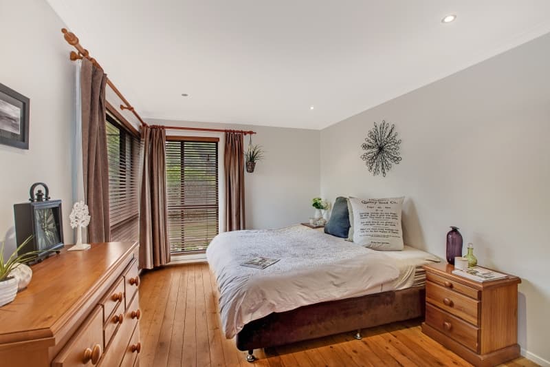 170 Ocean View Drive, Wamberal, Wamberal - Thumbnail 2