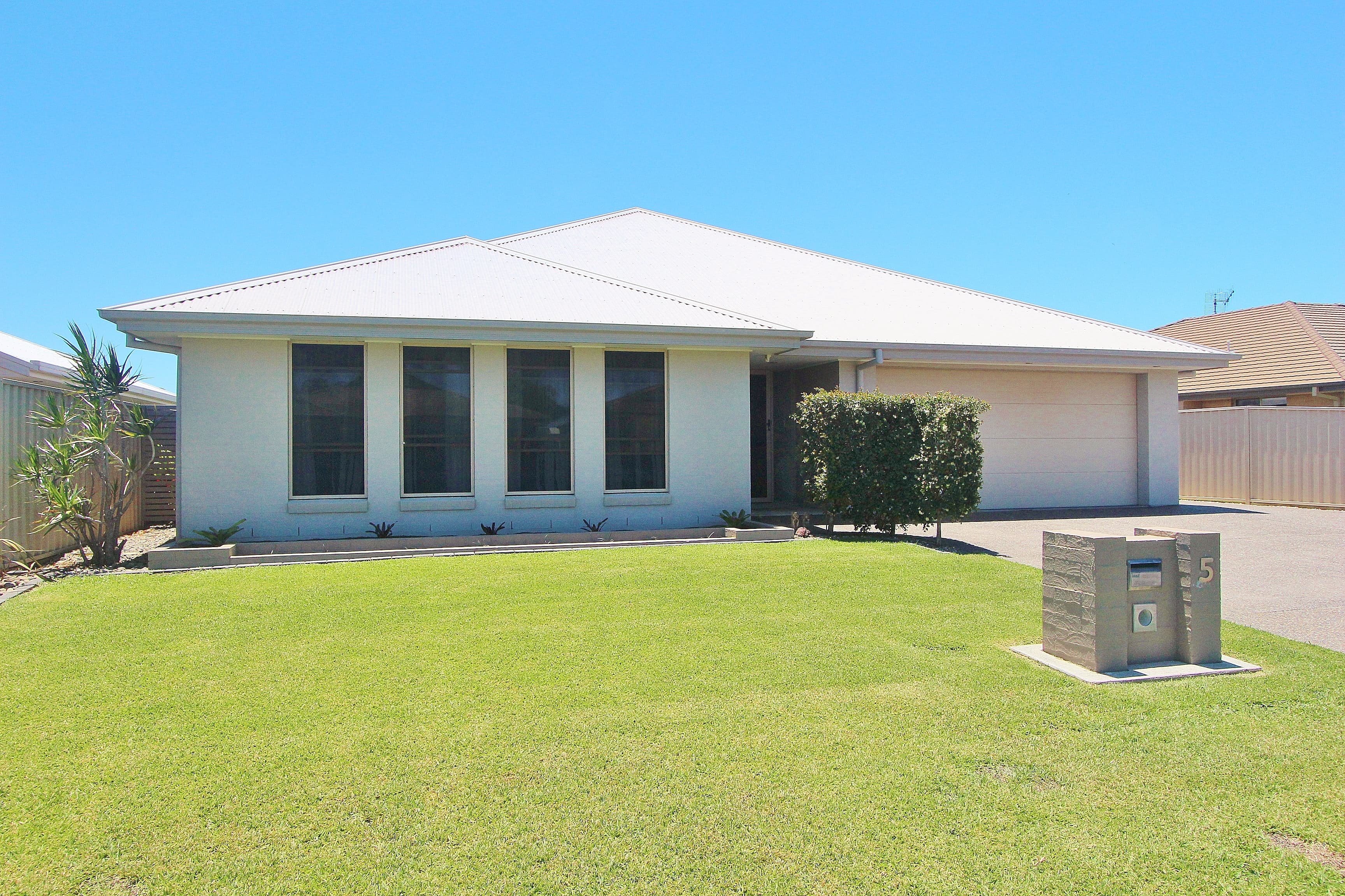 5 Northwind Crescent, Bonny Hills, Bonny Hills - Thumbnail 3