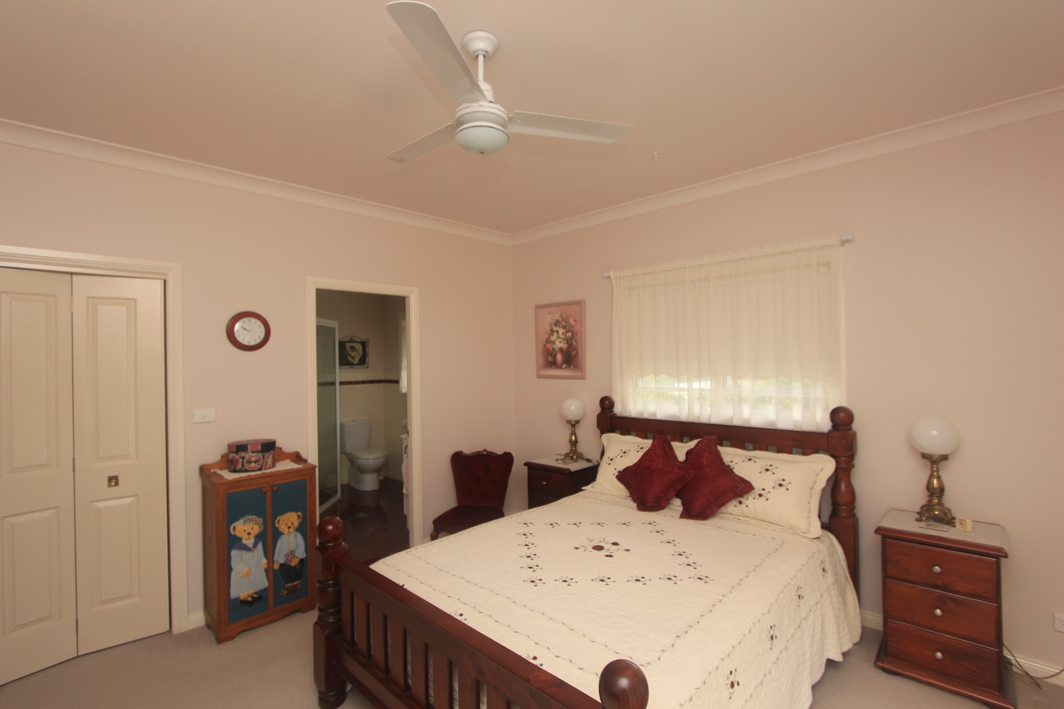 23 Lake Ridge Drive, Kew, Kew - Thumbnail 7