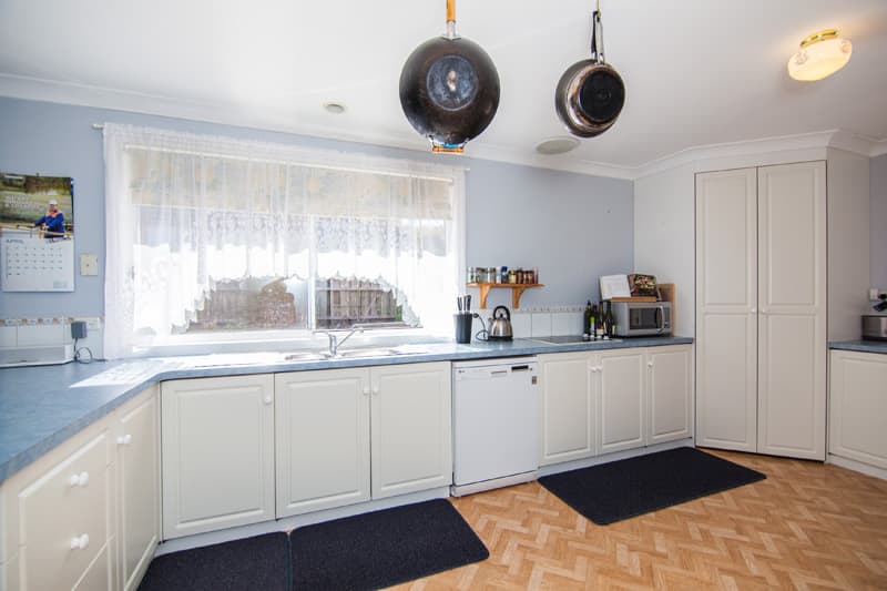 18 Glover Avenue, Blackstone Heights, Blackstone Heights - Thumbnail 4
