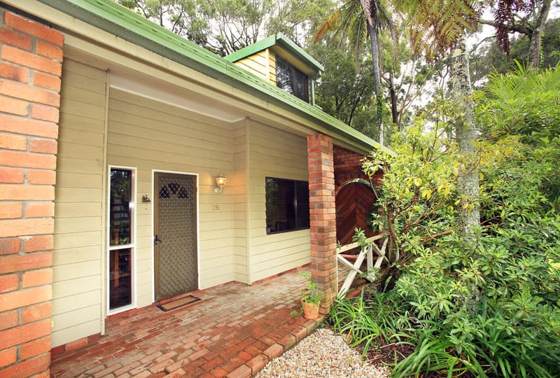 18 Beacon Crescent, Emerald Beach, Emerald Beach - Thumbnail 3