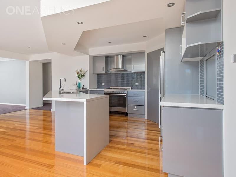 6 Statesman Place, Newnham, Newnham - Thumbnail 3