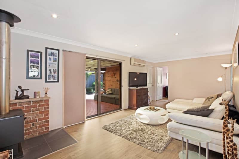 21 Poplars Avenue, Bateau Bay, Bateau Bay - Thumbnail 2