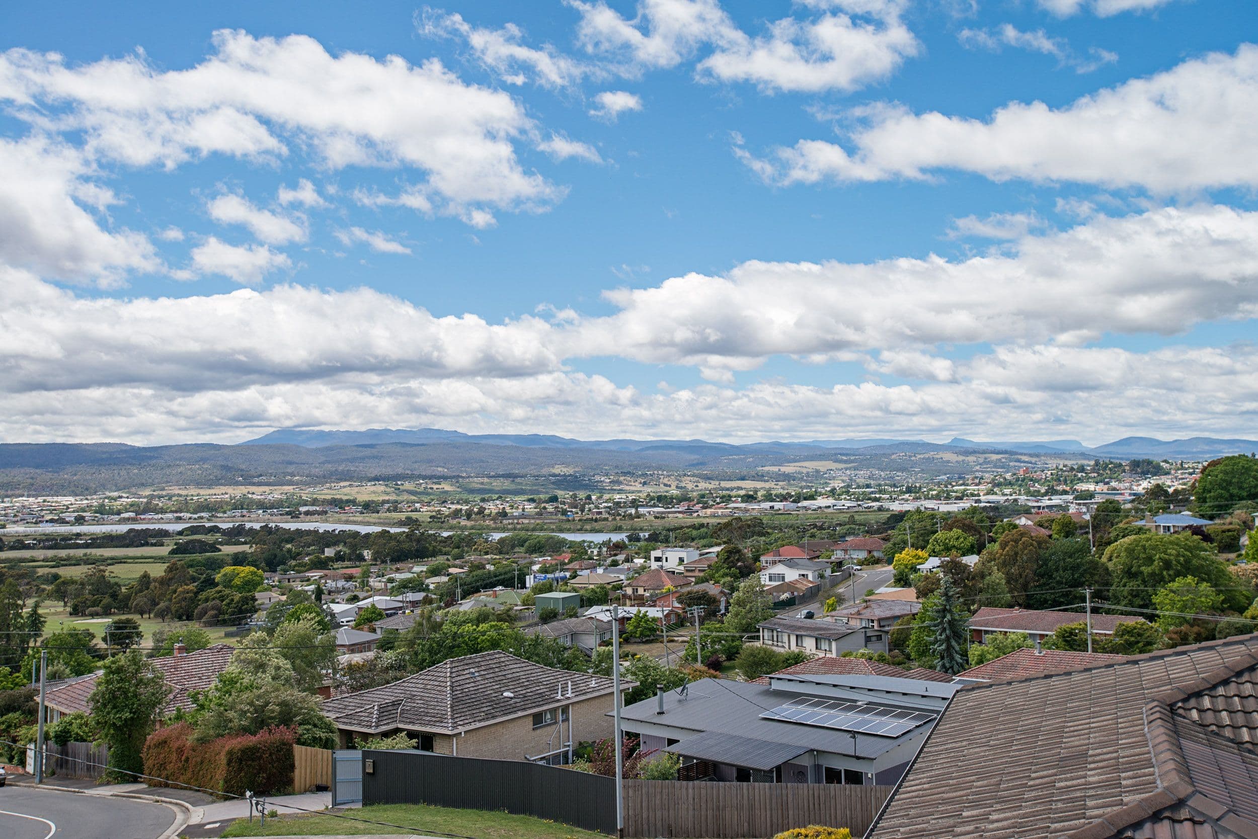 11 Rannoch Avenue, Riverside, Riverside - Thumbnail 3