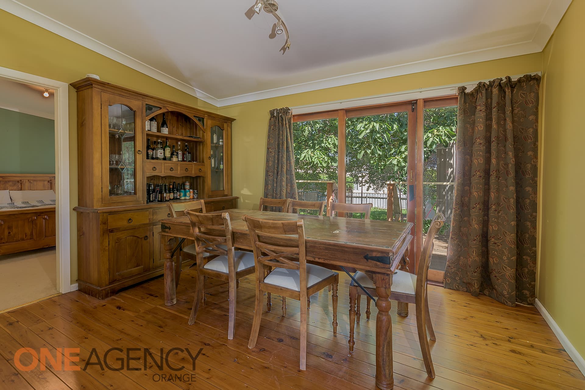 23 Kearneys Drive, Orange, Orange - Thumbnail 3