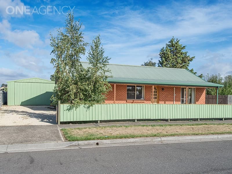 11 Gemihu Street, Longford, Quakers Hill - Thumbnail 2