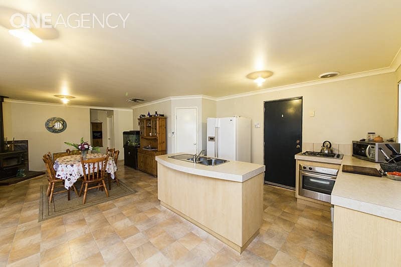 6 Higgs Court, Brookdale, Brookdale - Thumbnail 4