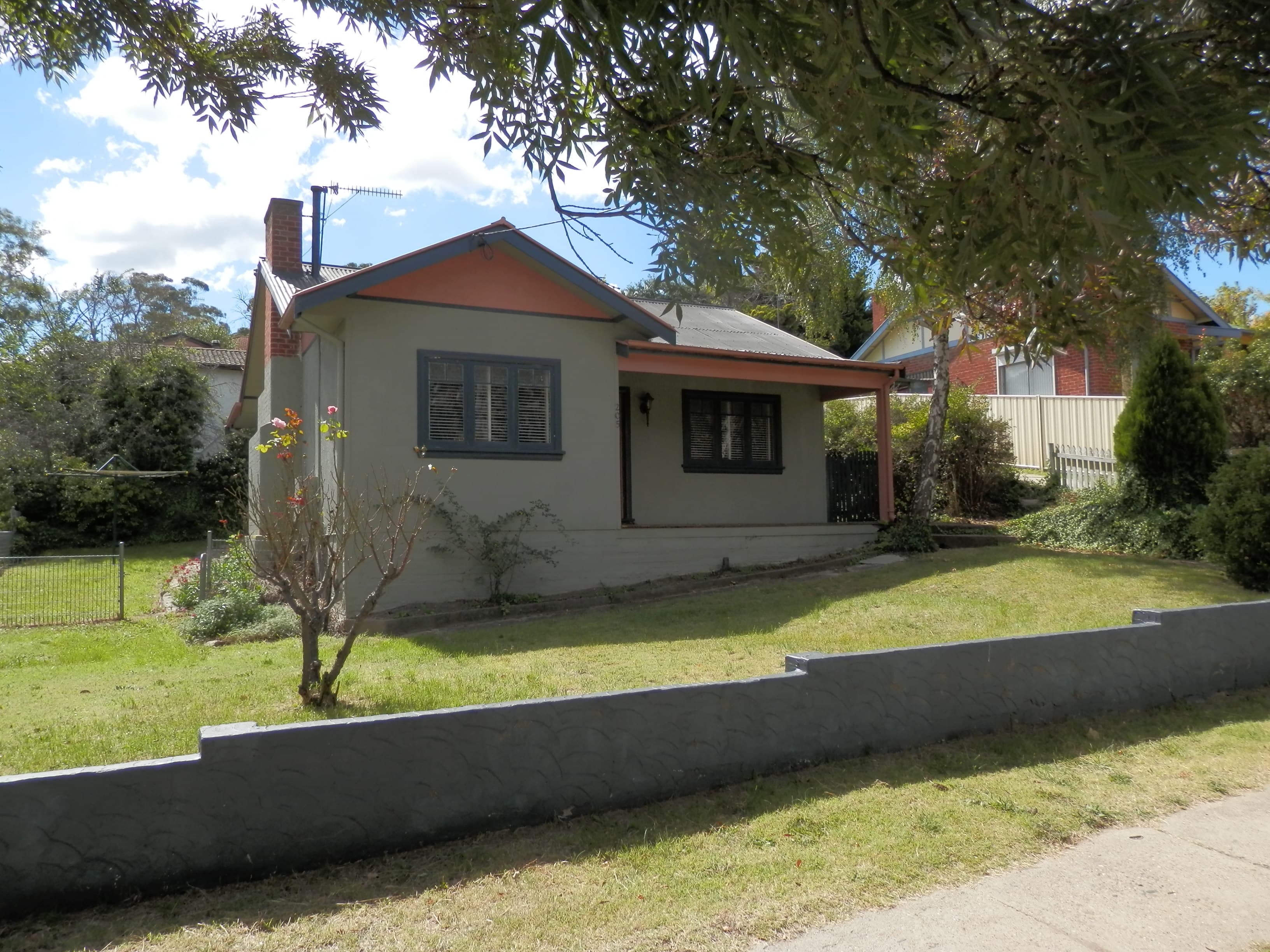 205 Sharp Street, Cooma, Cooma - Thumbnail 4