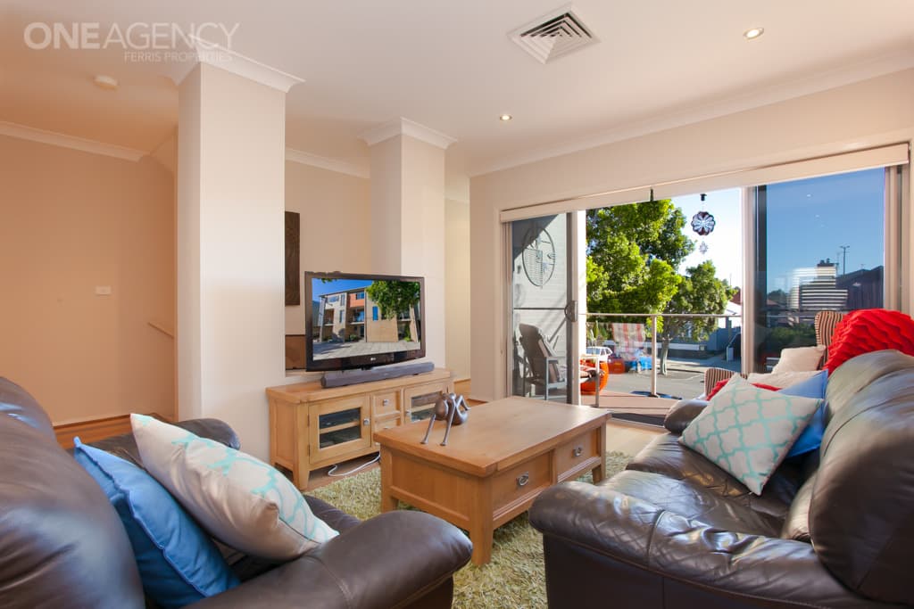11/124 Young Street, Carrington, Carrington - Thumbnail 2