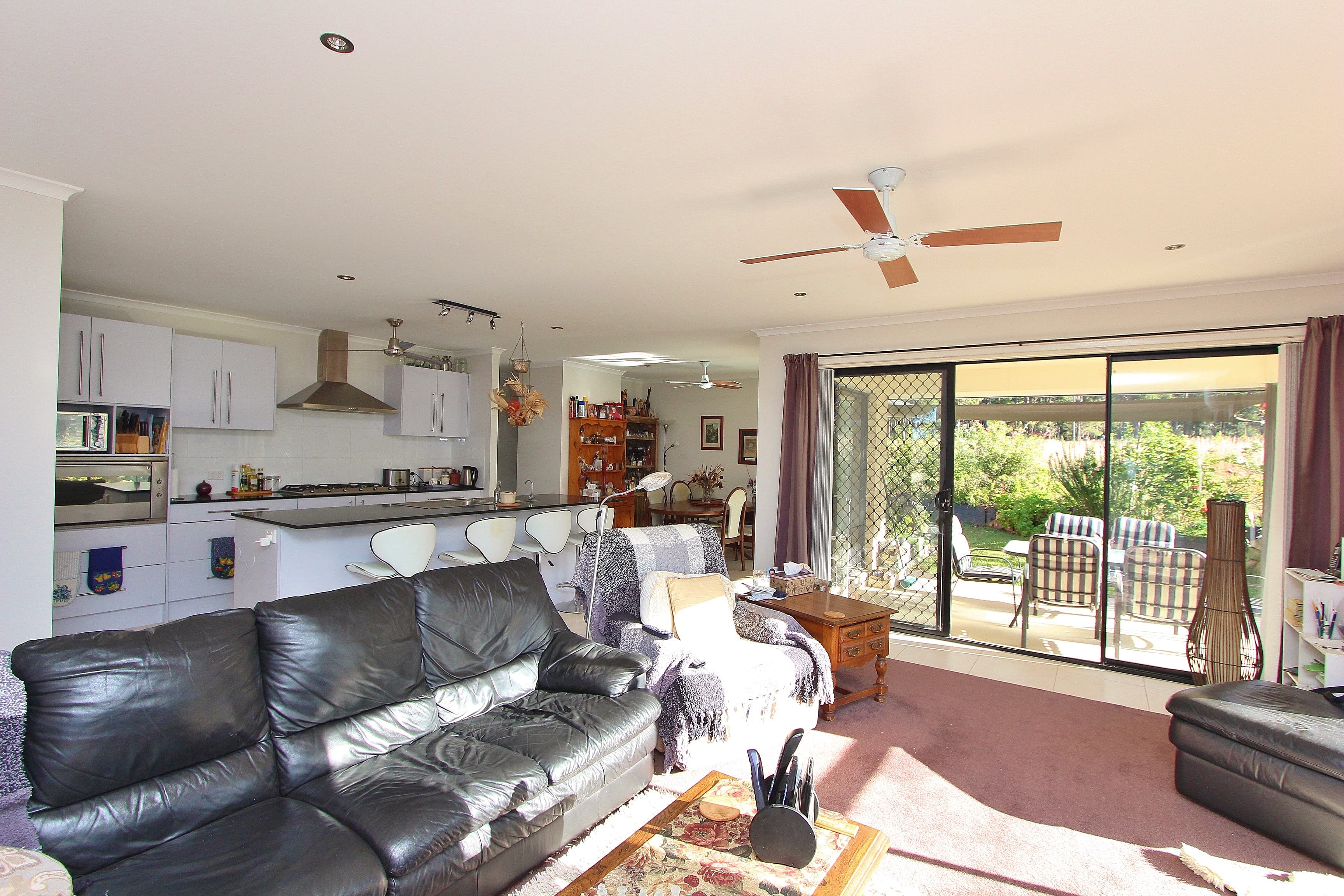 11 Wren Close, Kew, Kew - Thumbnail 4