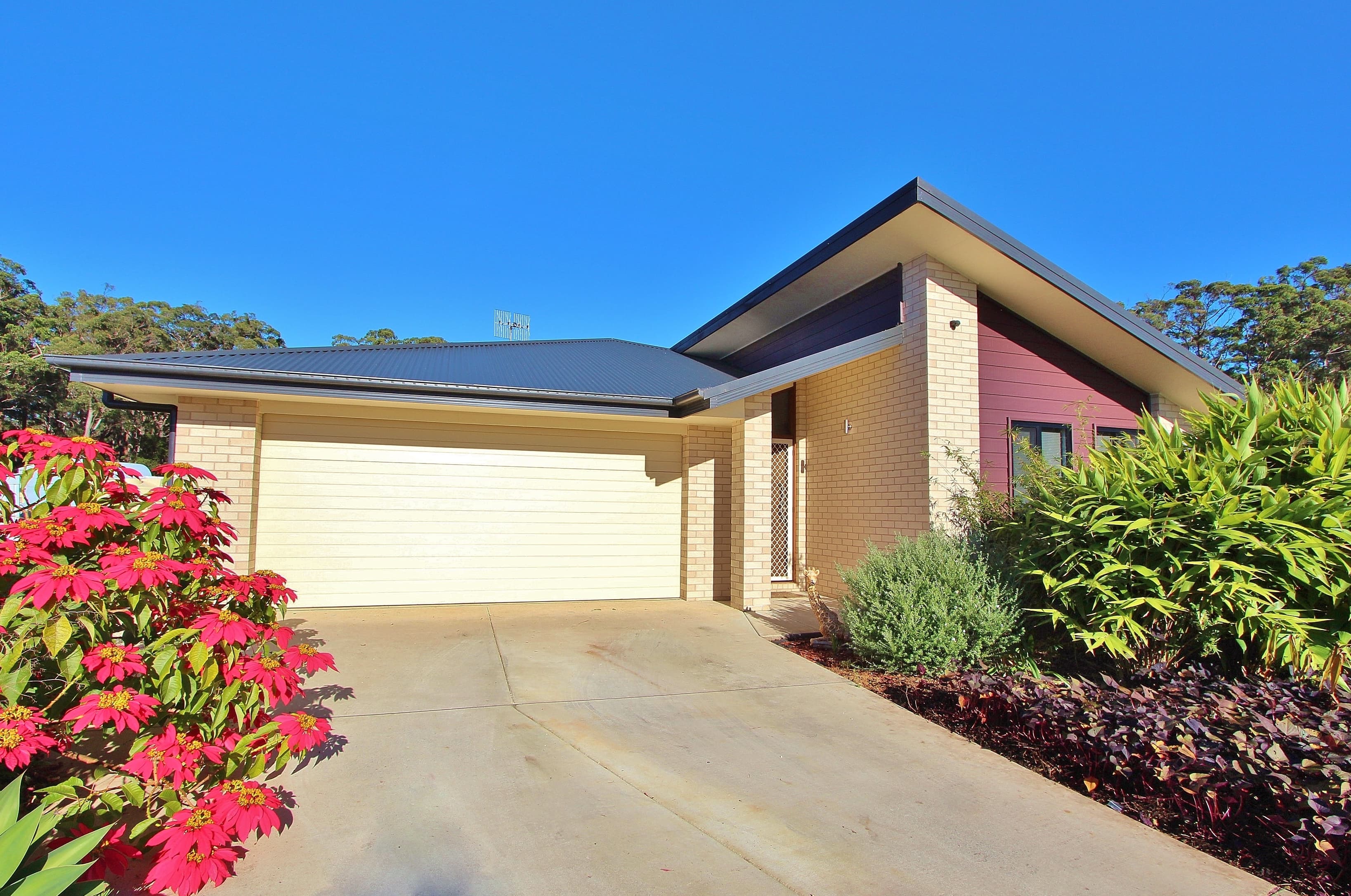 11 Wren Close, Kew, Kew - Image 1
