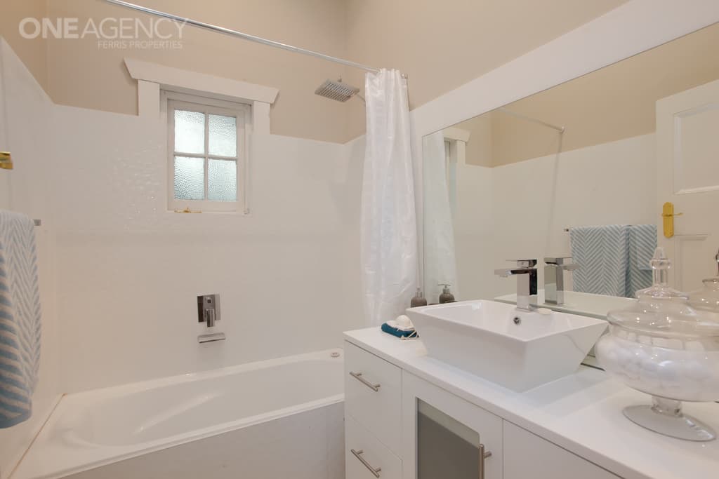 17 Macquarie Street, Mayfield, Mayfield - Thumbnail 8