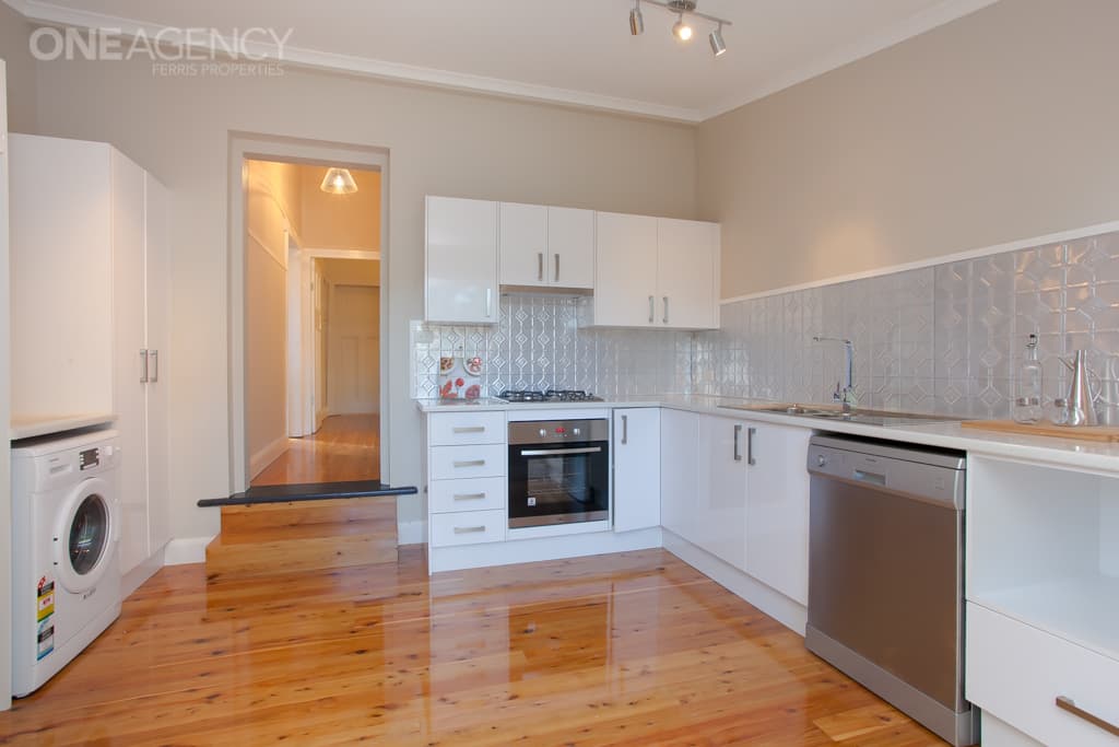 17 Macquarie Street, Mayfield, Mayfield - Thumbnail 5