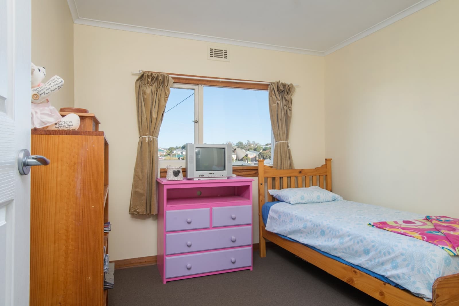 2 Kerran Crescent, South Launceston, South Launceston - Thumbnail 6