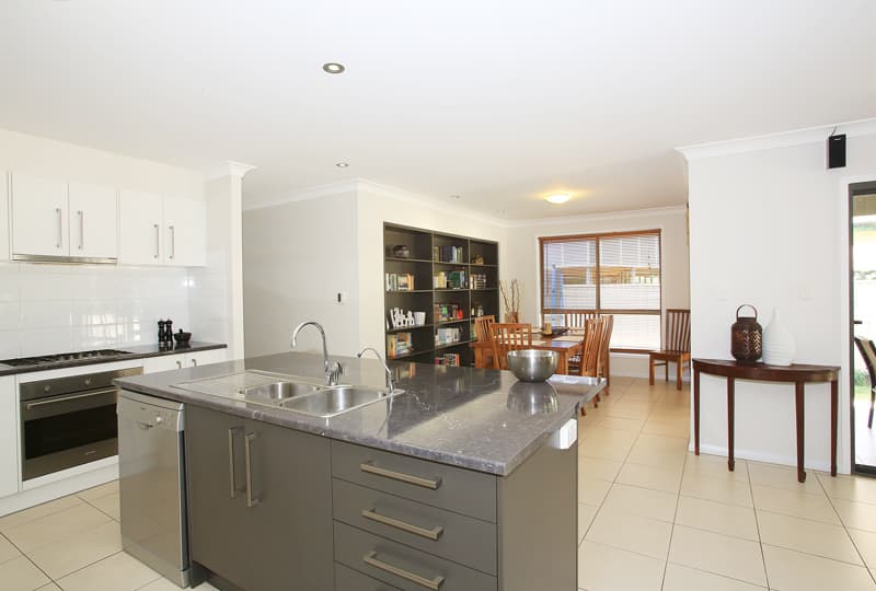 27 Worland Drive, Boambee East, Boambee East - Thumbnail 4