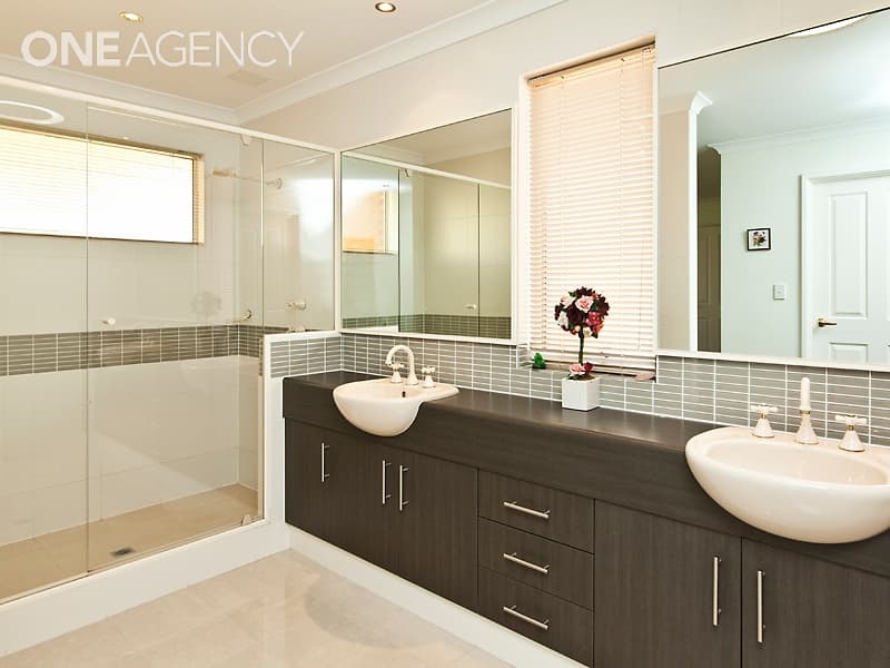 8 Emmet Parkway, Canning Vale, Canning Vale - Thumbnail 3