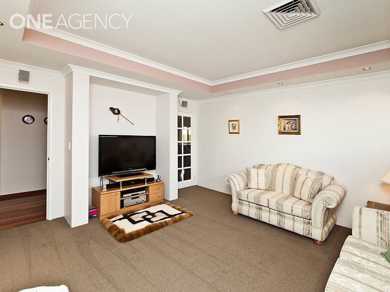 8 Emmet Parkway, Canning Vale, Canning Vale - Thumbnail 4