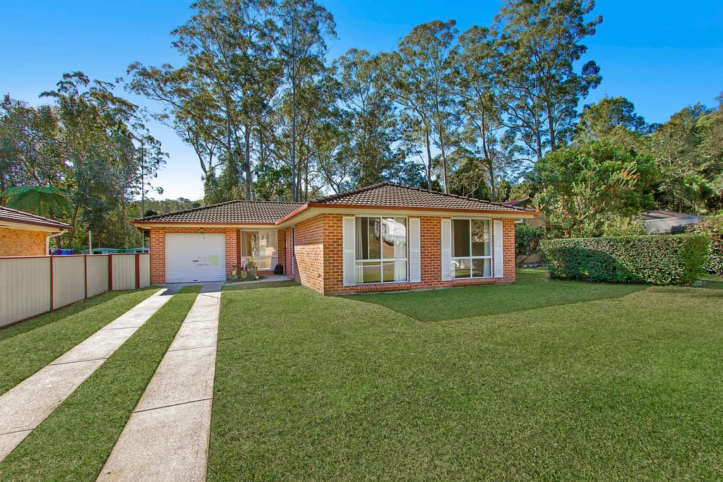 63 Perratt Close, Lisarow, Lisarow - Image 1