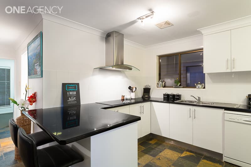 128 Griffith Road, Newport, Newport - Thumbnail 4