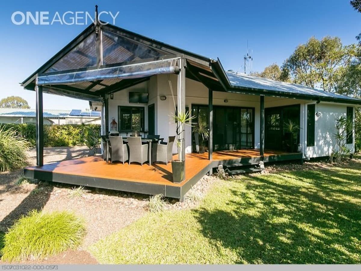 4 Chantilly Street, Urangan, Urangan - Image 1