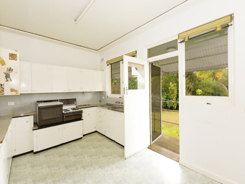 12 Richard Road, St Ives, St Ives - Thumbnail 2
