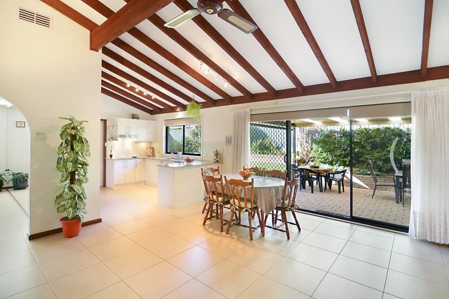 10 Balemo Place, Bangor, Bangor - Thumbnail 2
