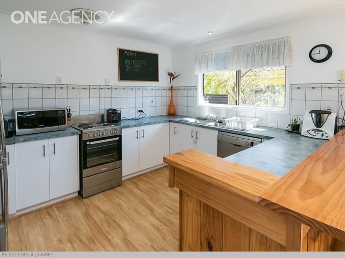 90 Murphy Street, Point Vernon, Point Vernon - Image 1