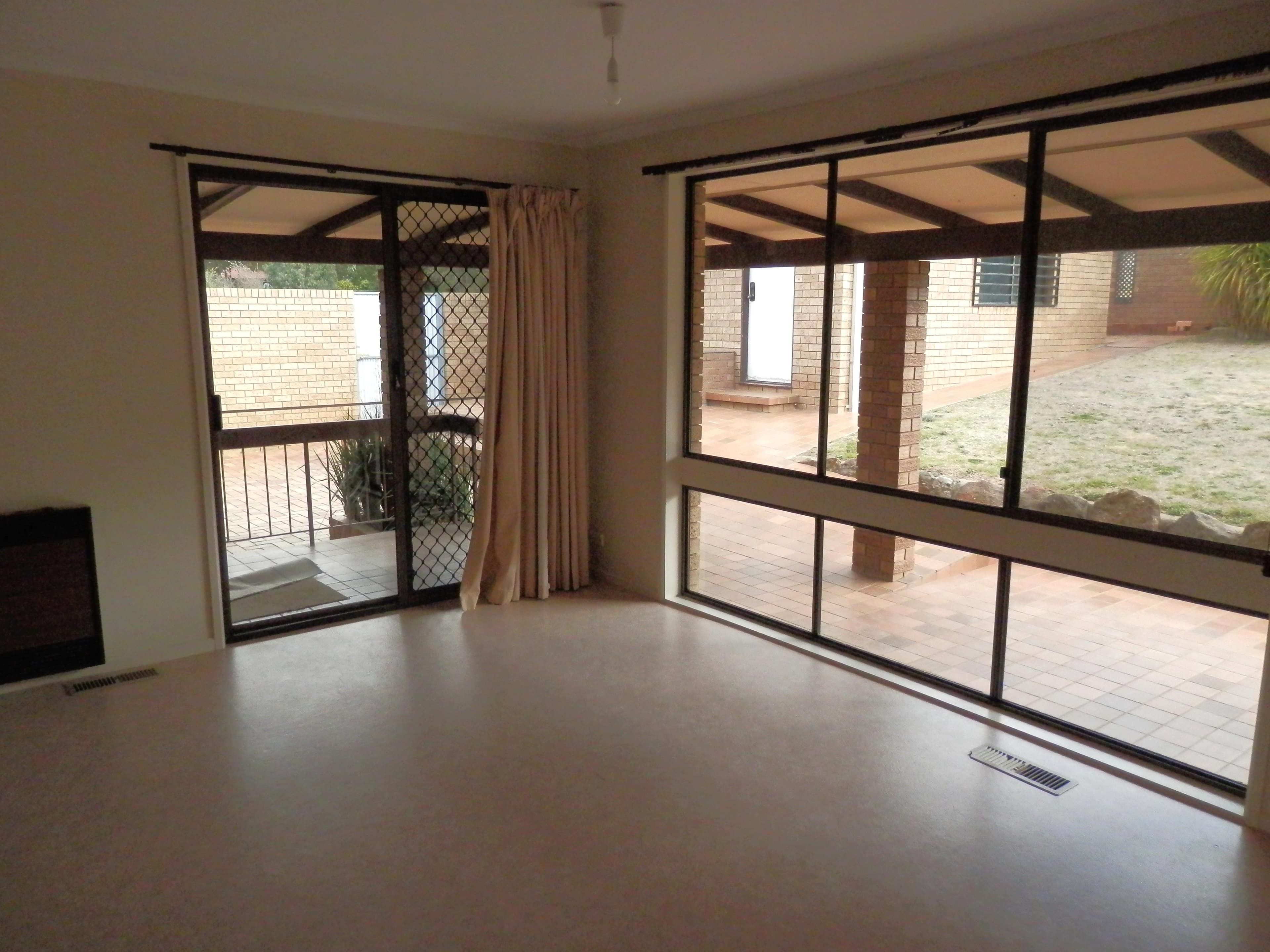 10 Karawatha Circuit, Cooma, Cooma - Thumbnail 7