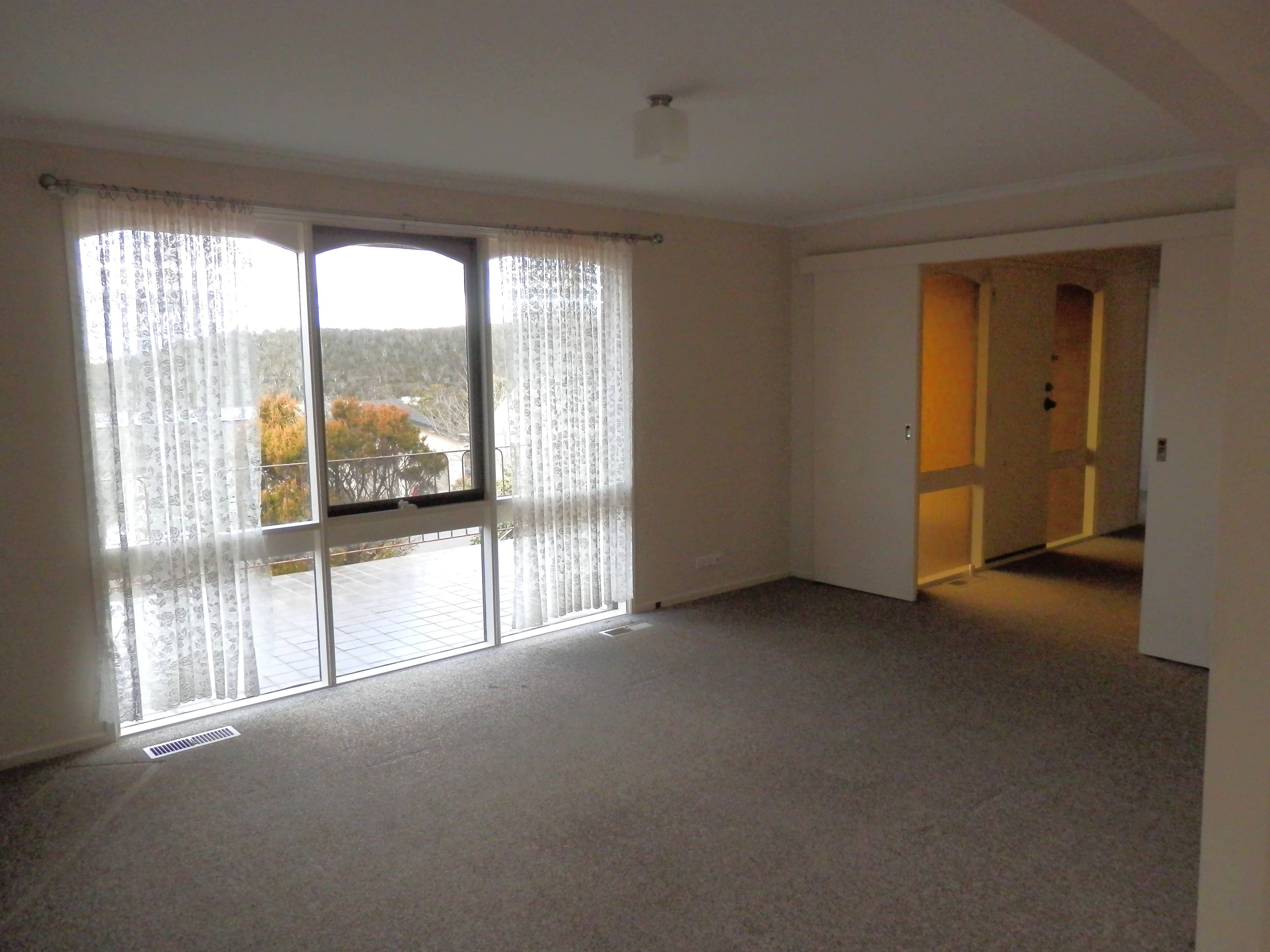 10 Karawatha Circuit, Cooma, Cooma - Thumbnail 3
