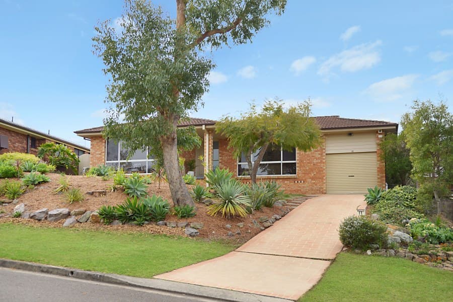 11 Heritage Drive, Illawong, Illawong - Thumbnail 2