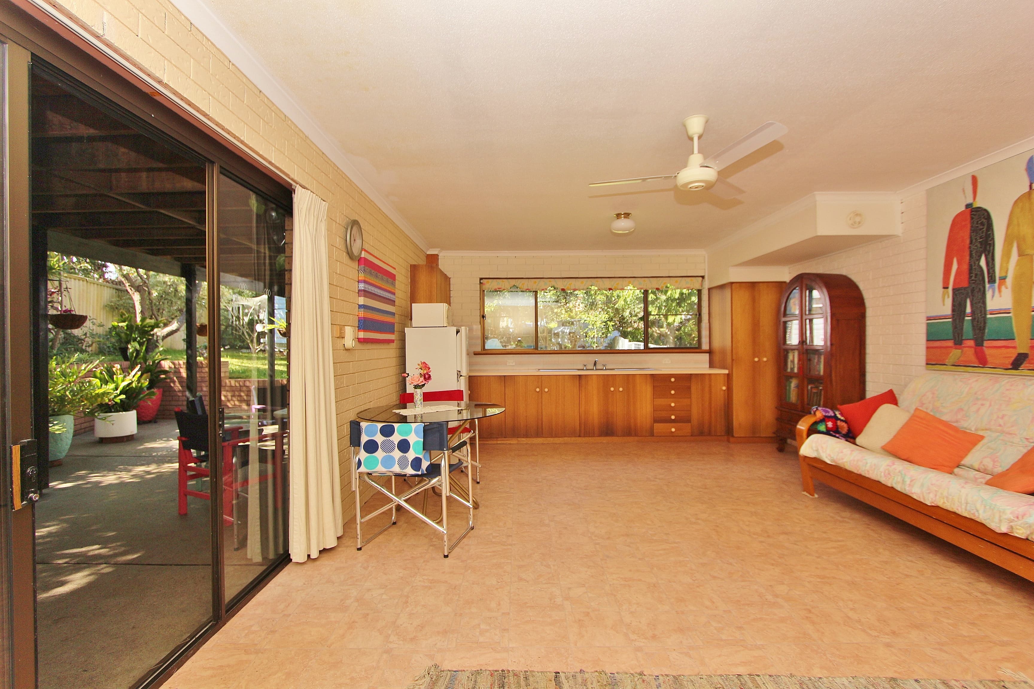 12 Bergalia Crescent, Camden Head, Camden Head - Thumbnail 5