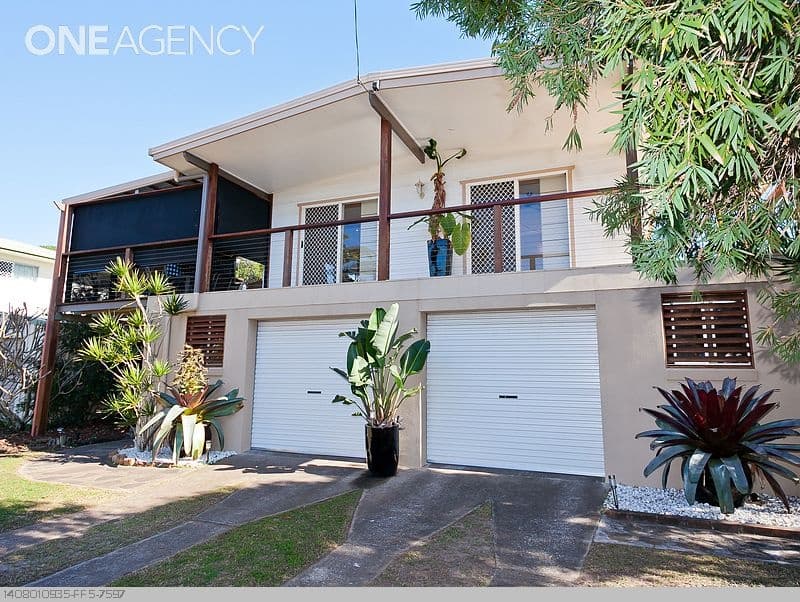 13 Gibbs Street, Urangan, Urangan - Image 1