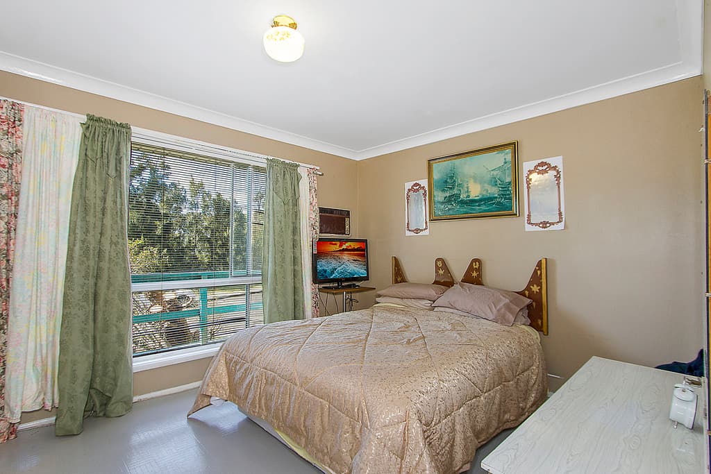 16 Jindalee Avenue, Point Clare, Point Clare - Thumbnail 7