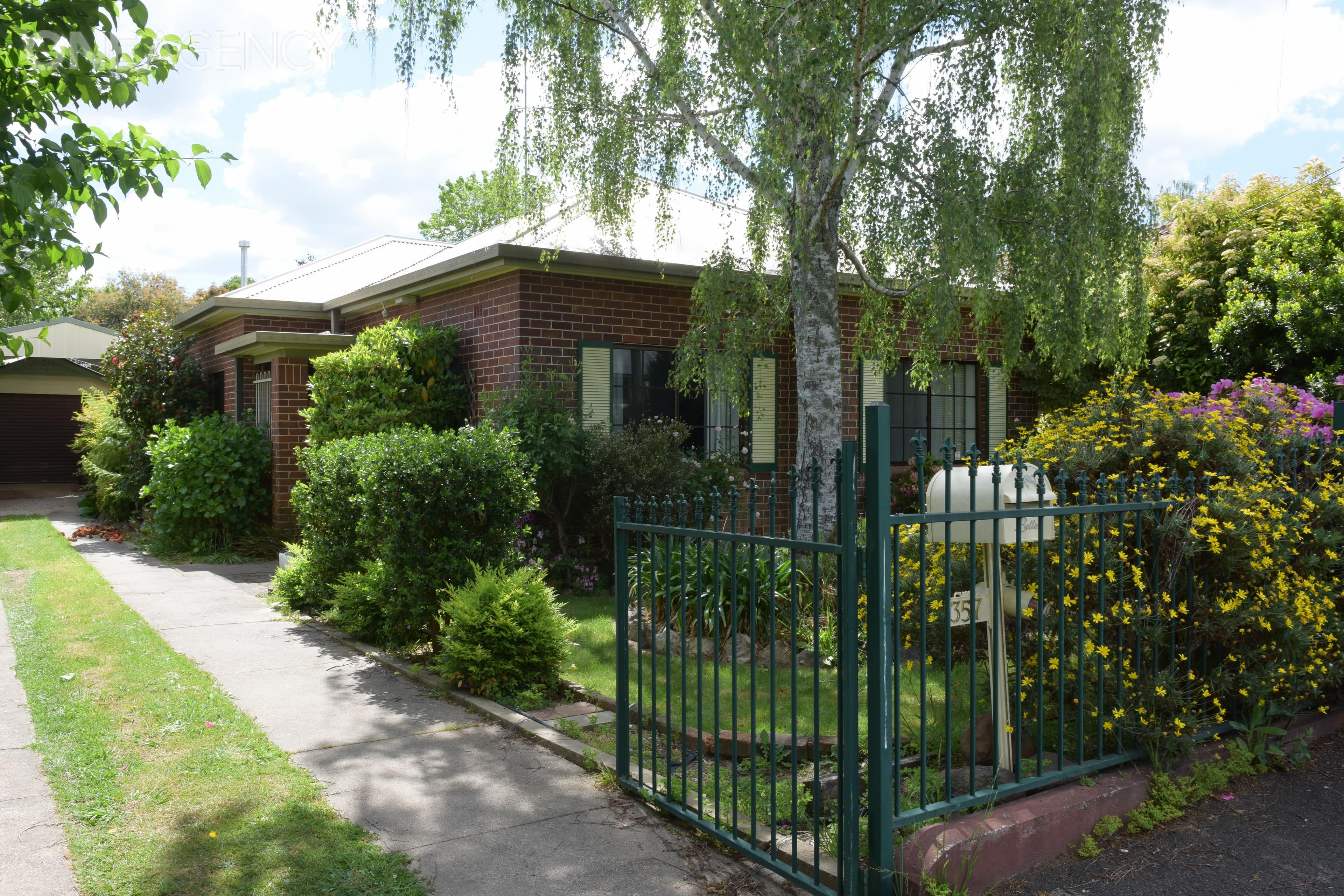 357 Lords Place, Orange, Orange - Image 1