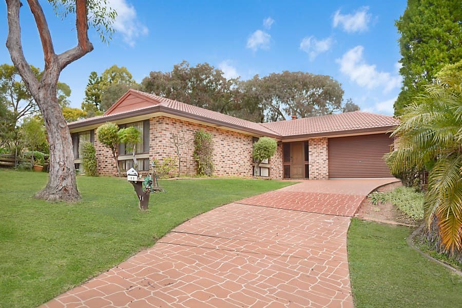 11 Hobart Place, Illawong, Illawong - Image 1