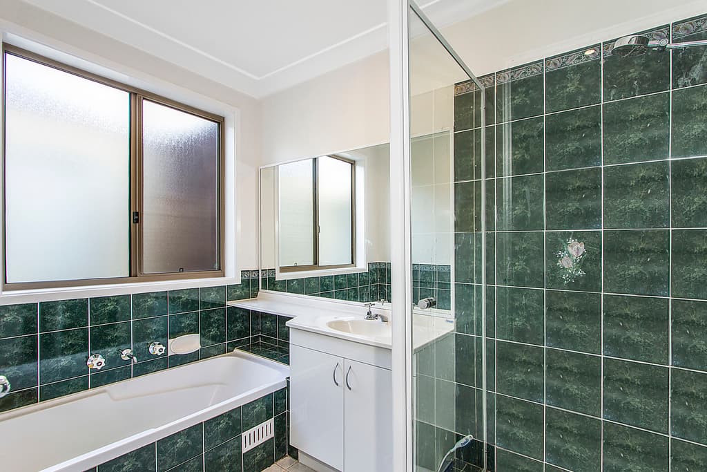 4B  Woodview Avenue, Lisarow, Lisarow - Thumbnail 6