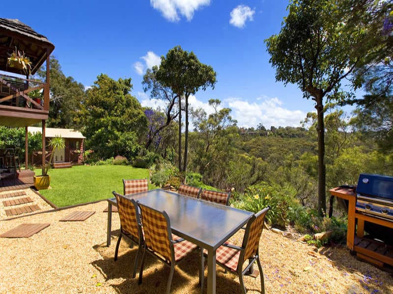 34 Londonderry Drive, Killarney Heights, Killarney Heights - Thumbnail 2