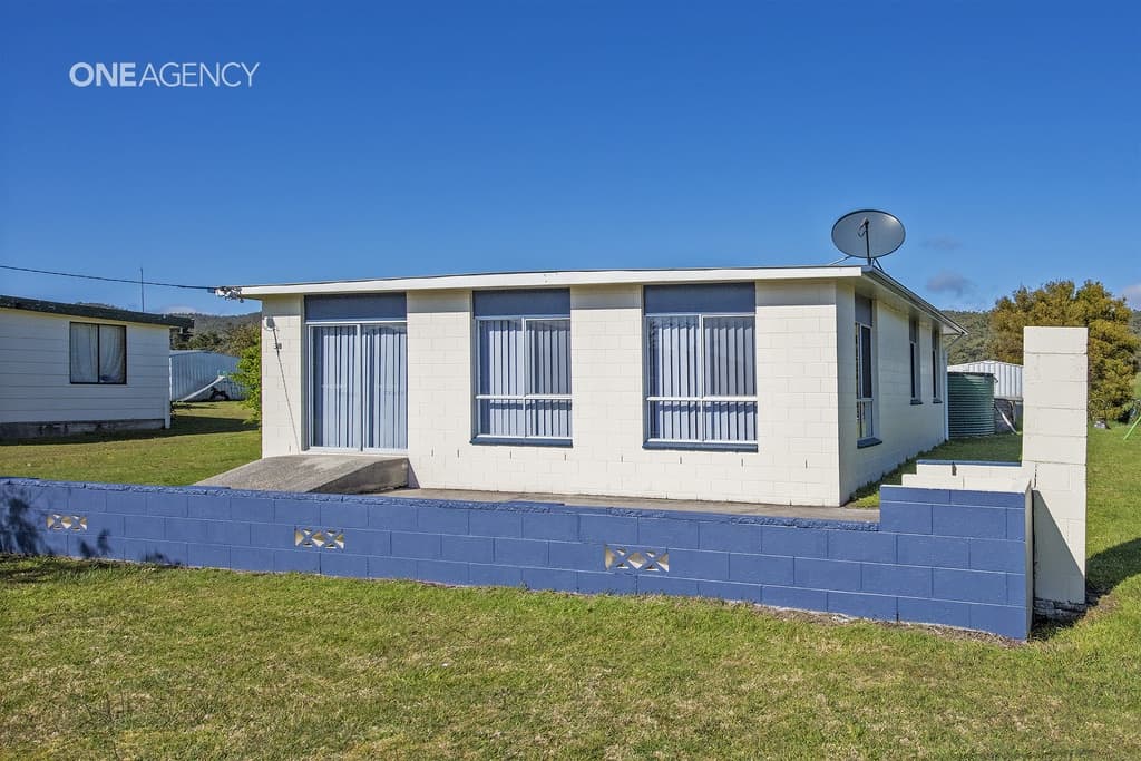 38 Irby Boulevard, Sisters Beach, Sisters Beach - Thumbnail 2