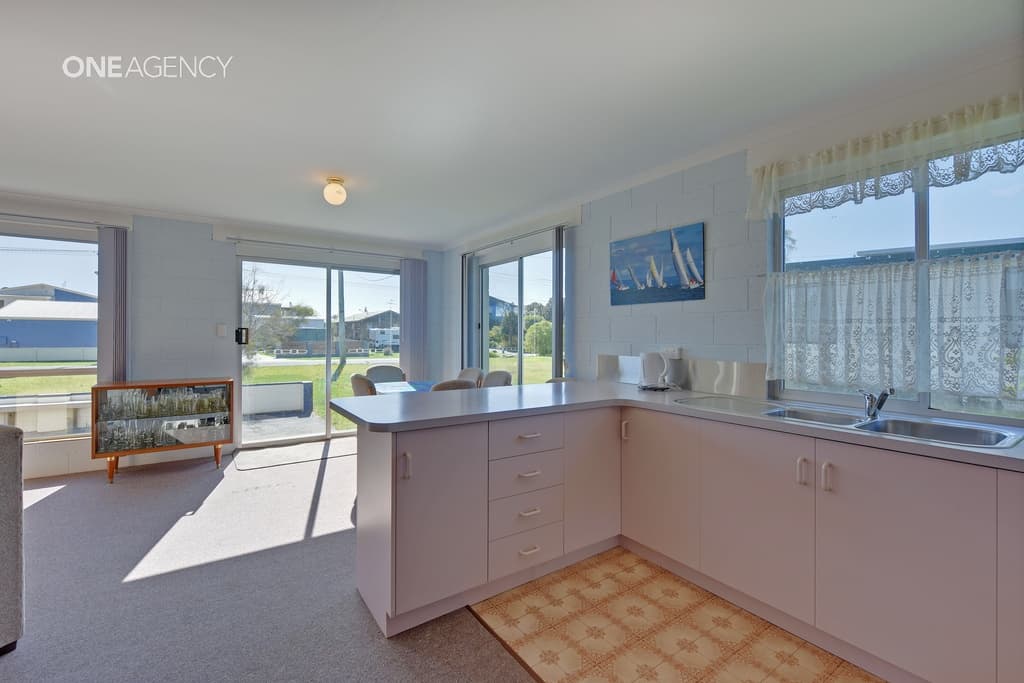 38 Irby Boulevard, Sisters Beach, Sisters Beach - Thumbnail 6