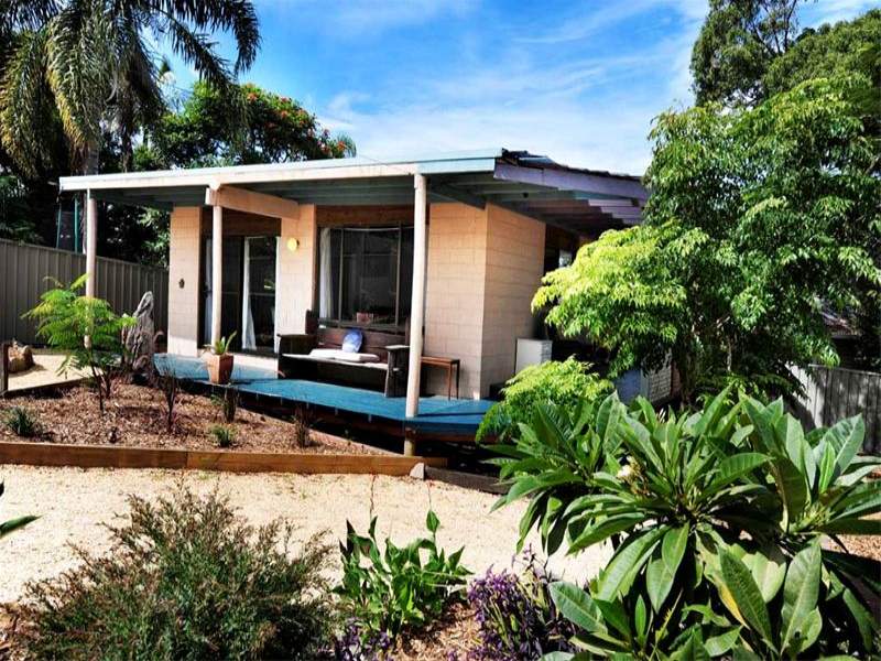 42 Diamond Head Drive, Sandy Beach, Sandy Beach - Image 1