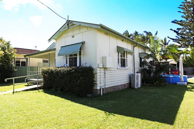22 Azalea Avenue, Coffs Harbour, Coffs Harbour - Thumbnail 2