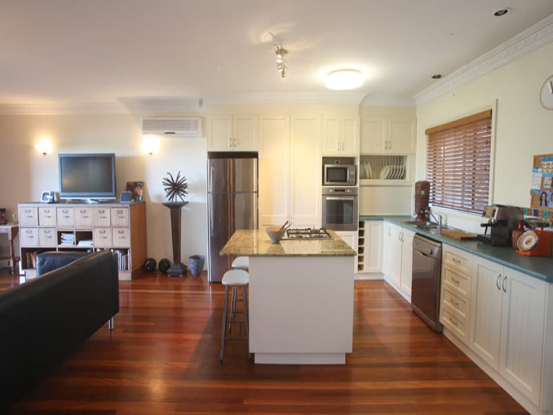 25 Ocean View Crescent, Emerald Beach, Emerald Beach - Thumbnail 5