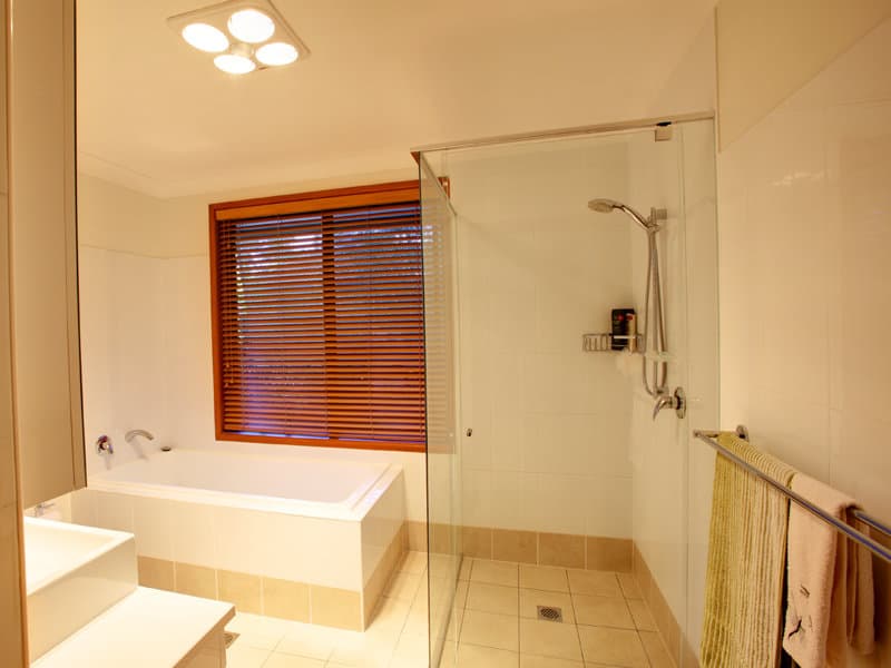 7 Maple Road, Sandy Beach, Sandy Beach - Thumbnail 4