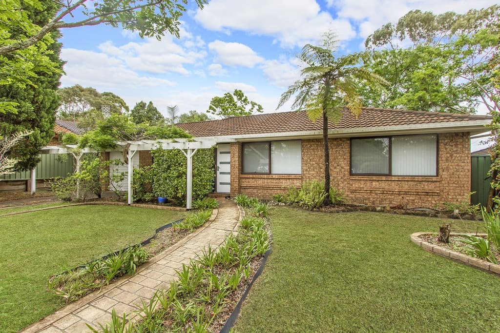 10 Vaisey Close, Kariong, Kariong - Image 1