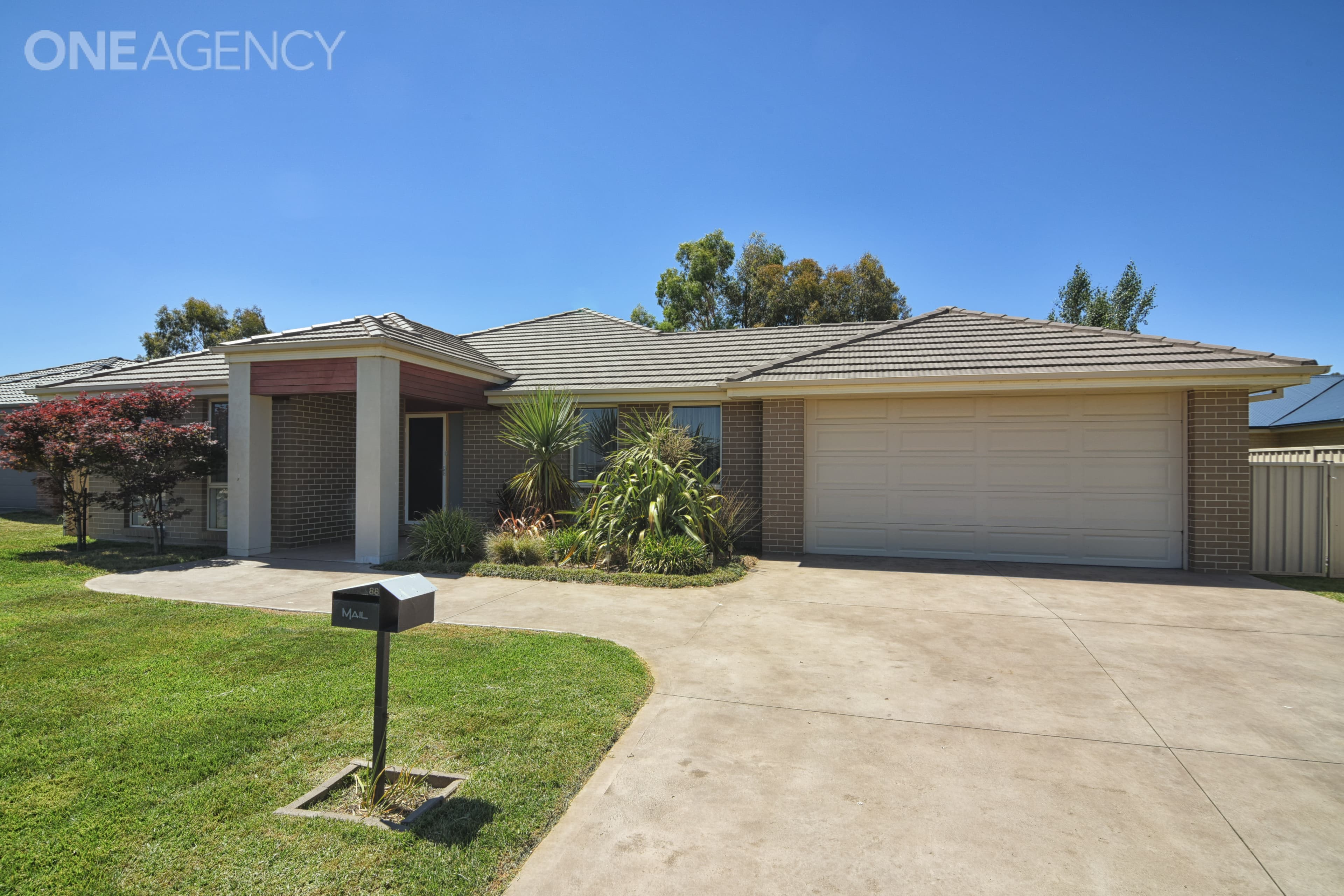88 Diamond Drive, Orange, Orange - Thumbnail 2