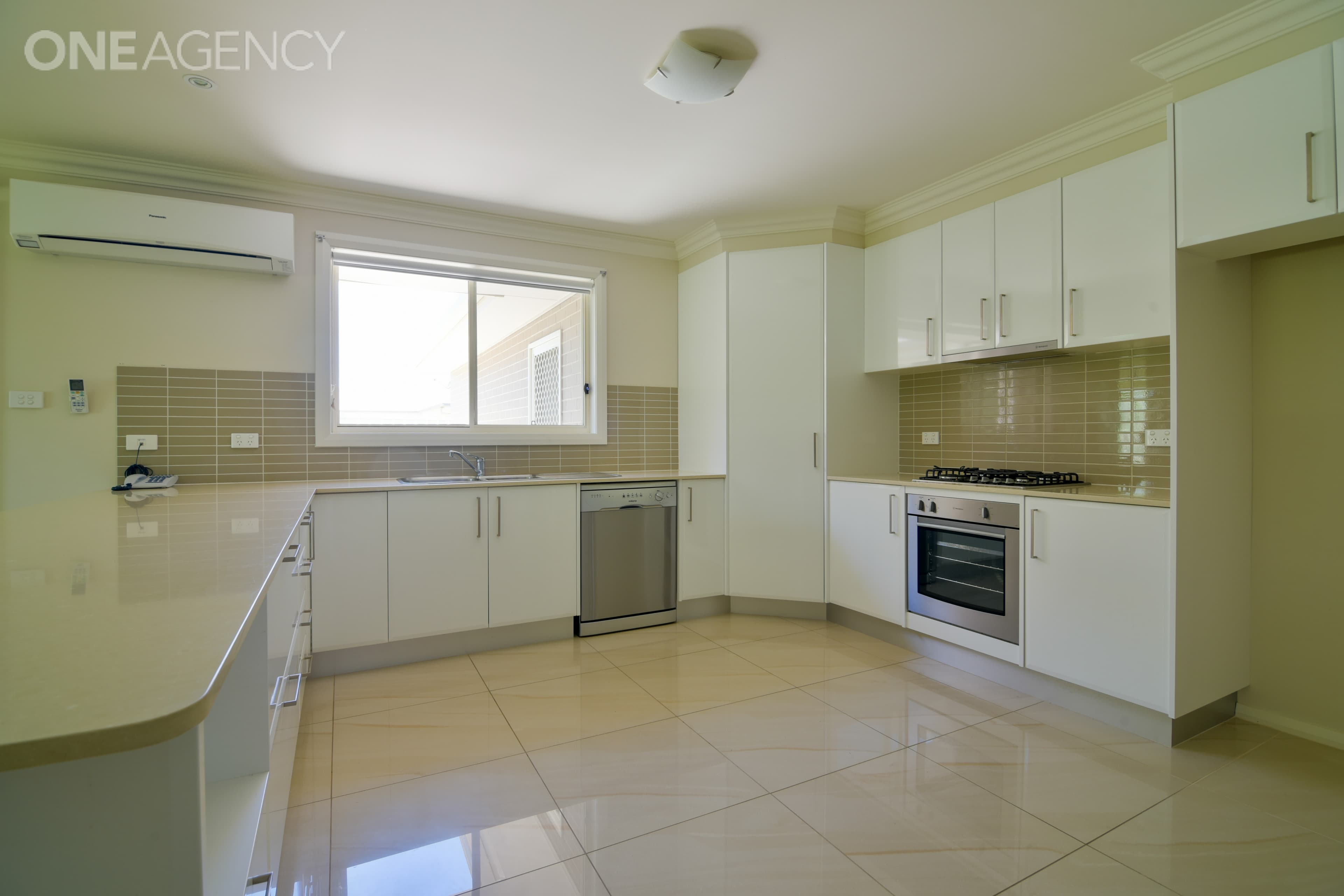 88 Diamond Drive, Orange, Orange - Thumbnail 3